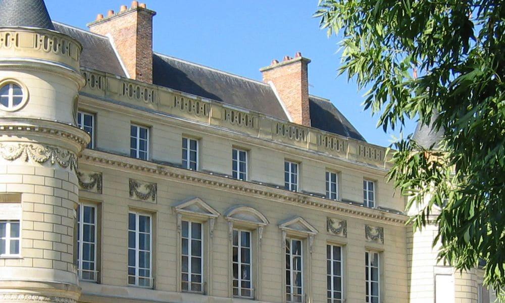 Notre Dame International High School — photo 1 of 1
