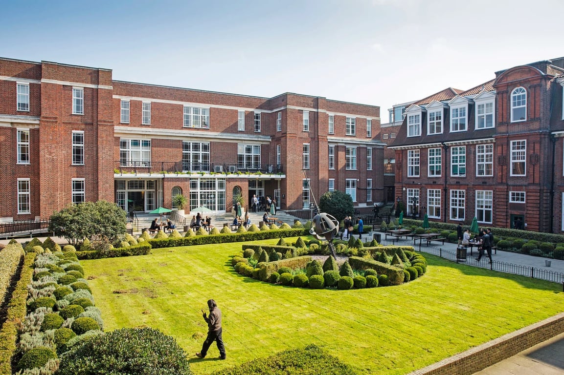 Regent's University London