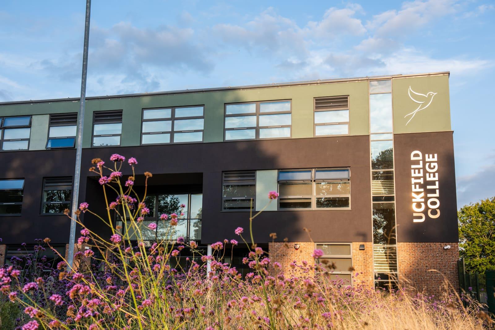 Annan School — boarding school campus