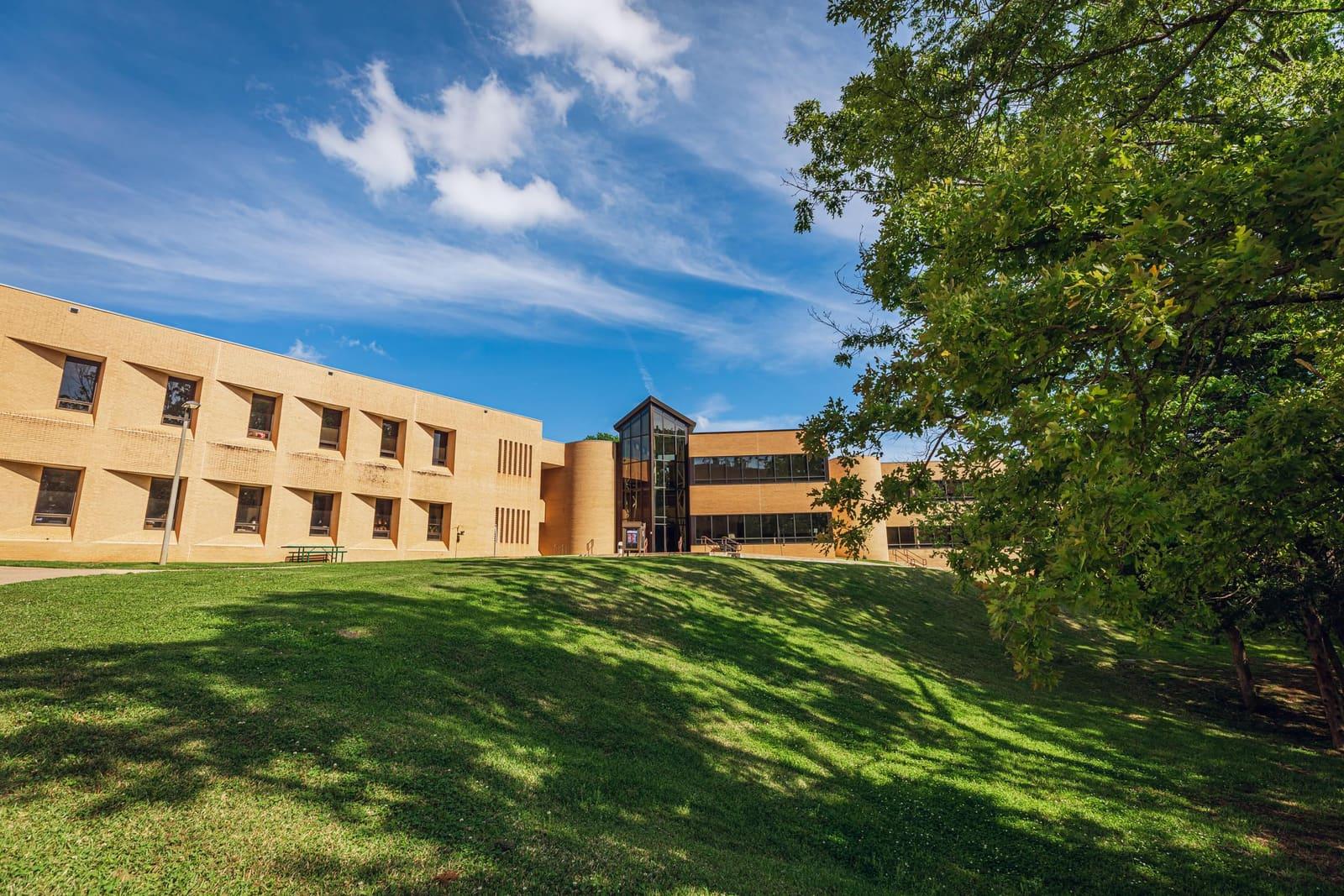Bep Academy — boarding school campus