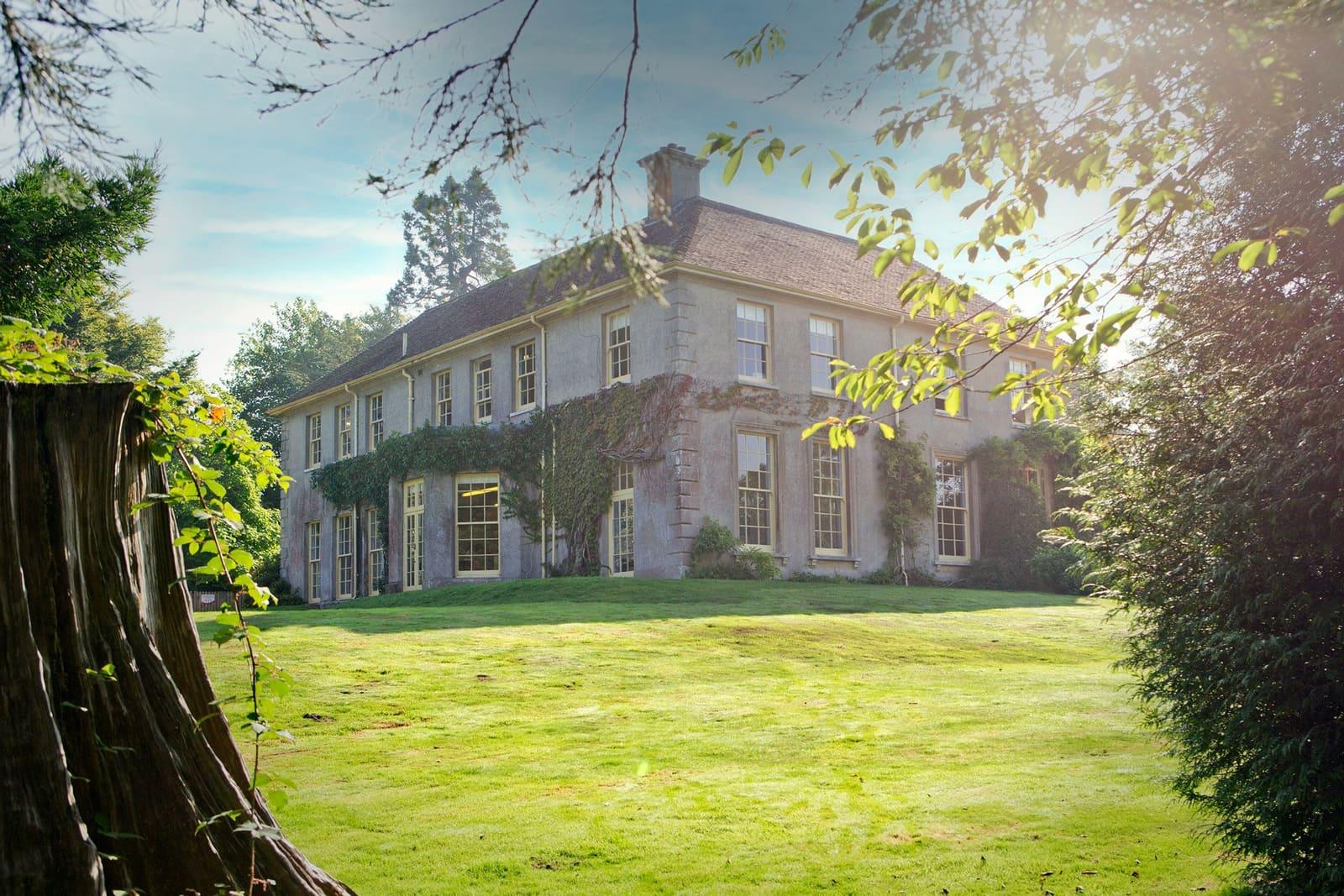 Castle Court School — boarding school campus