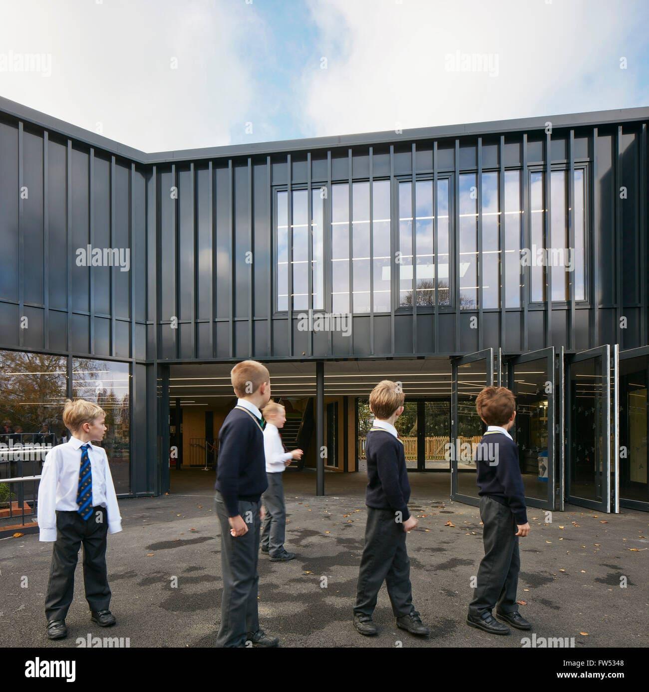 Davenies School — boarding school campus