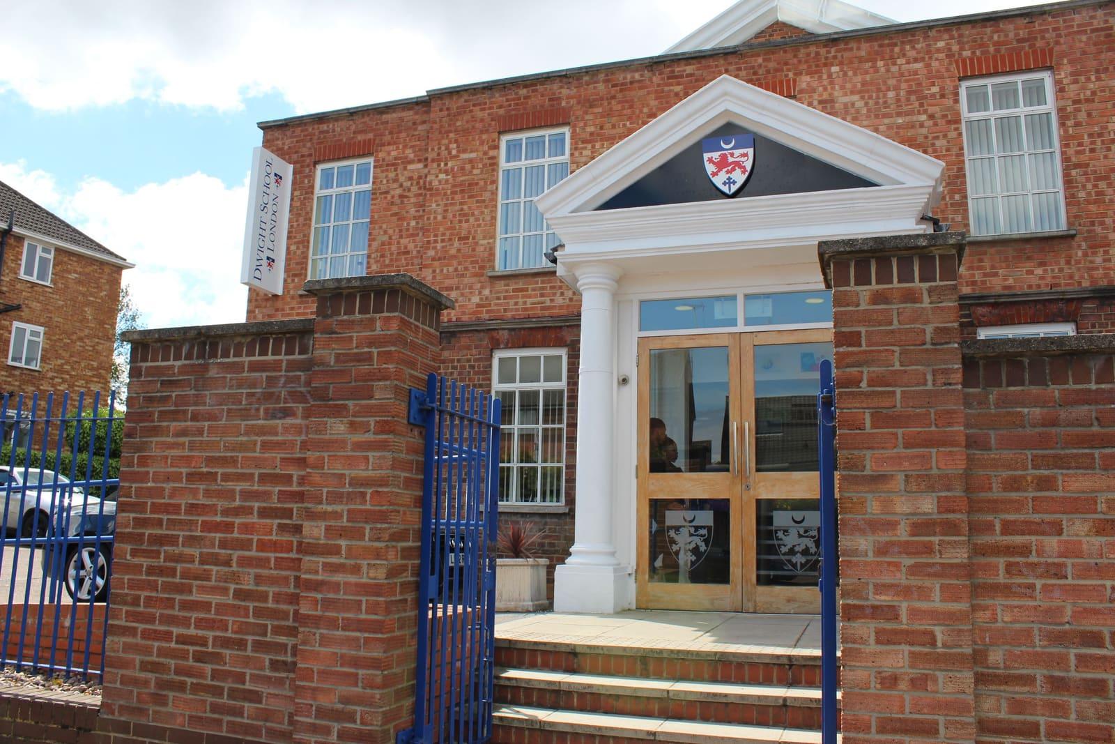 Dwight School London — boarding school campus