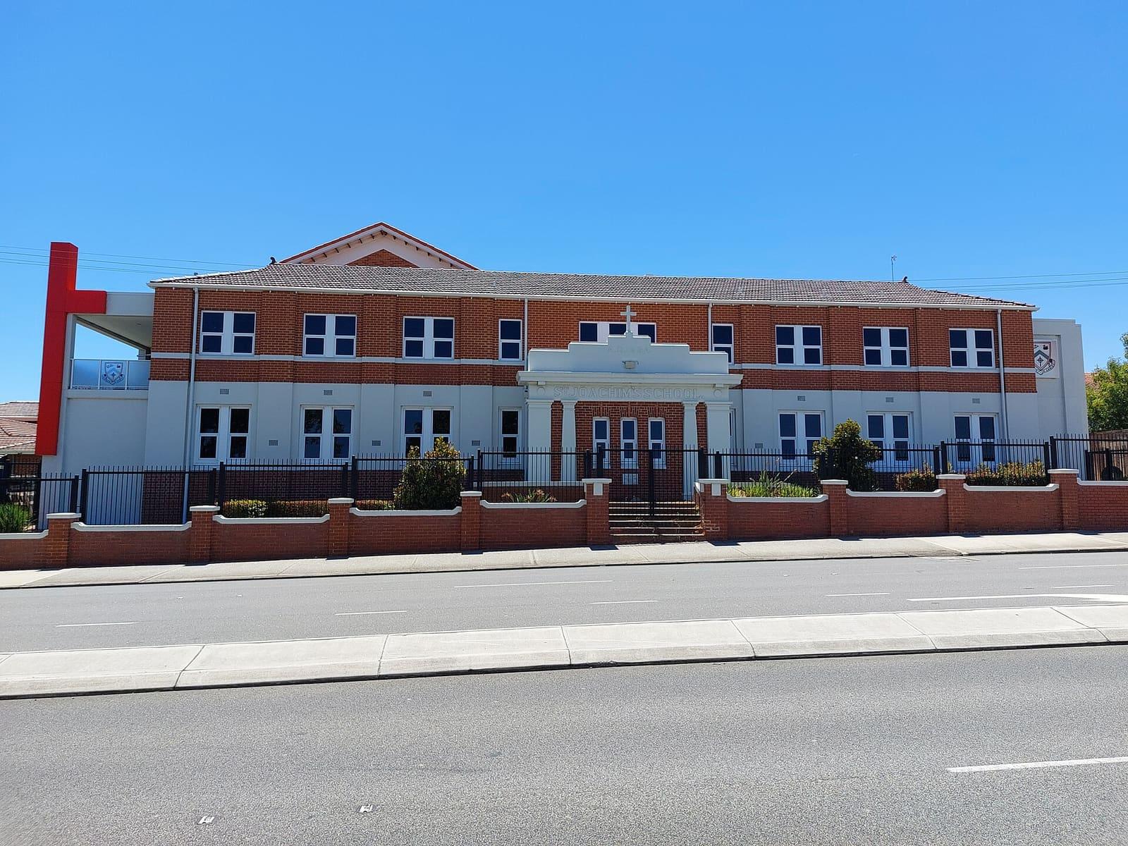 Halliford School — boarding school campus