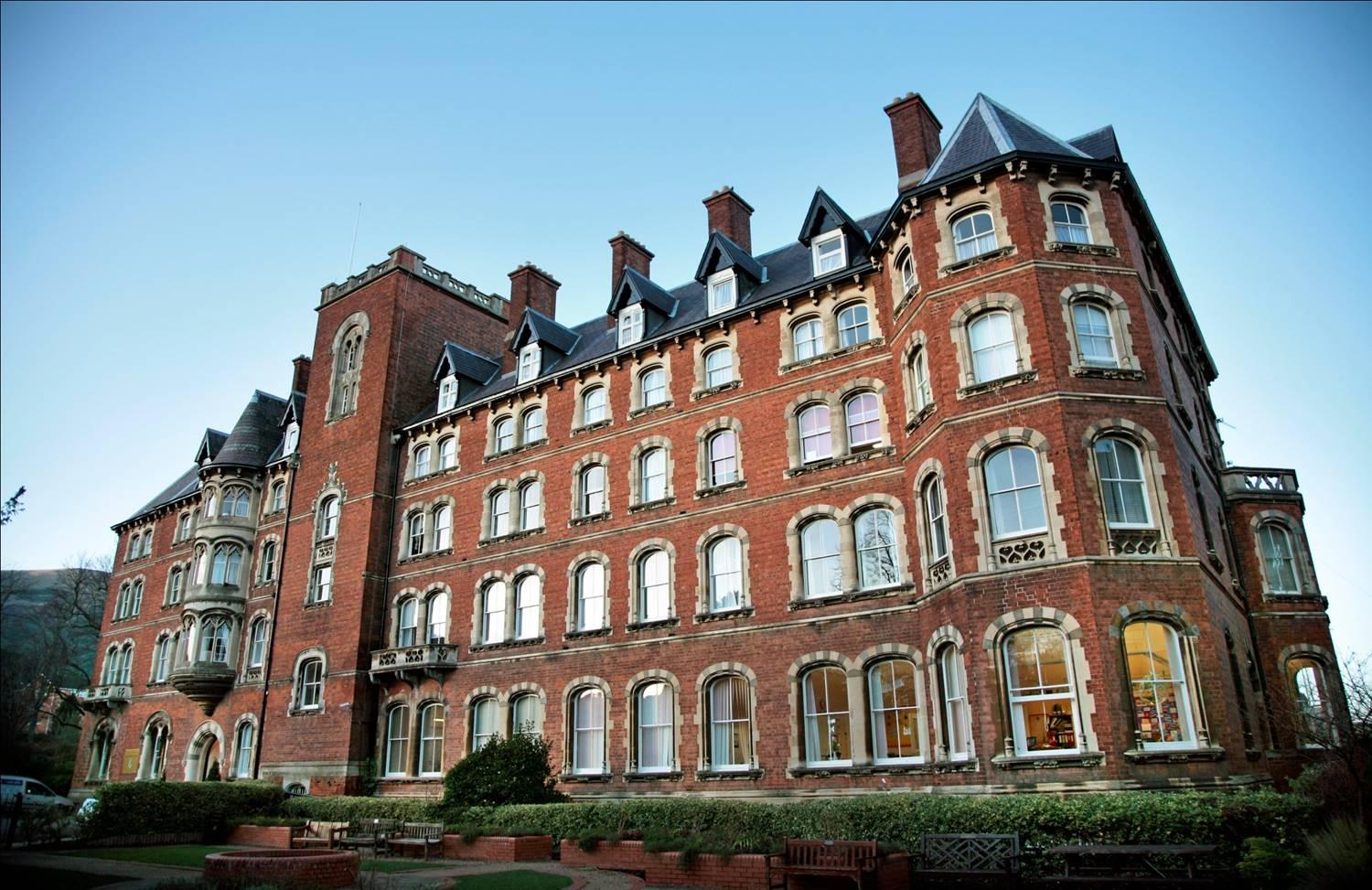 Malvern St James — boarding school campus