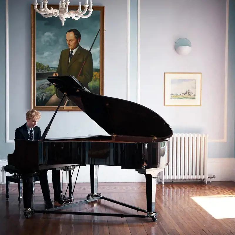 Rendcomb College — boarding school campus