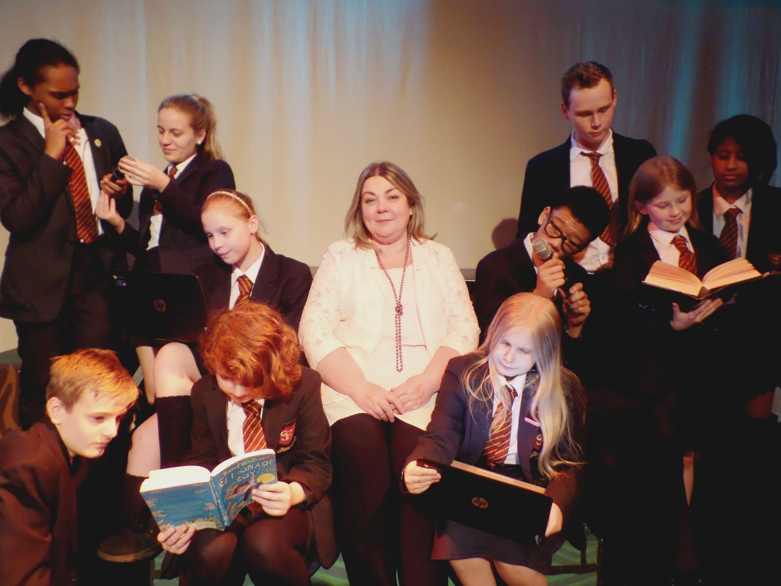 Susi Earnshaw Theatre School — boarding school campus