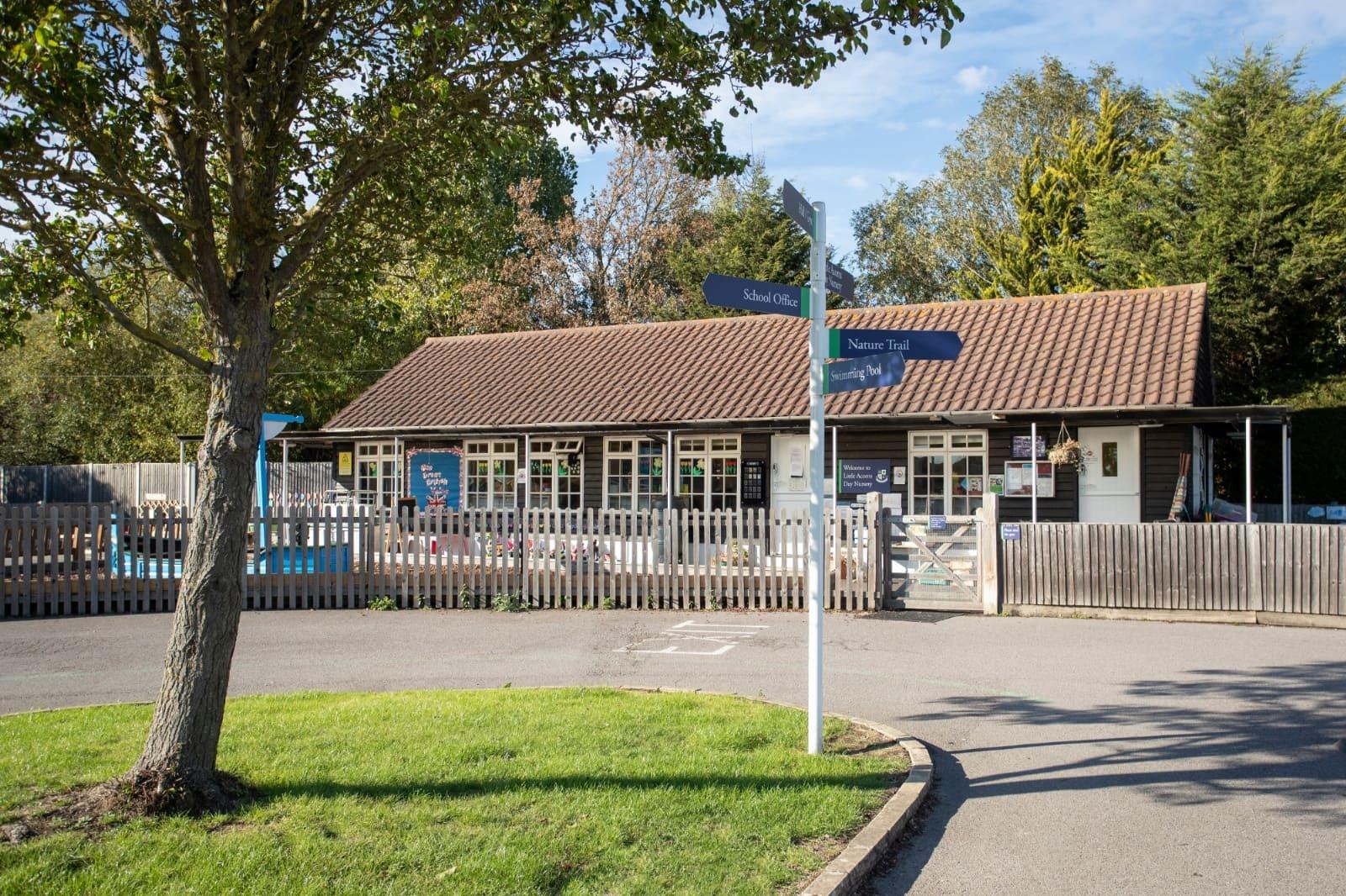 Woodlands School - Great Warley — boarding school campus