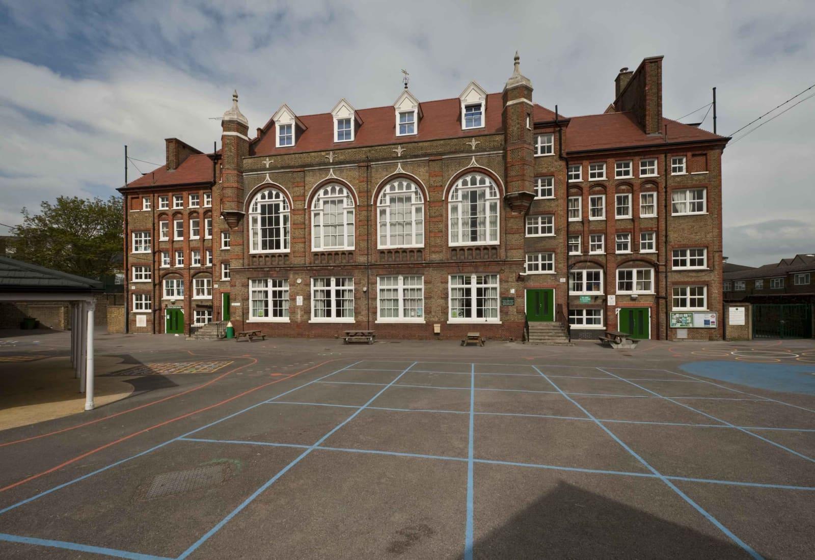 Zakariya Primary School — boarding school campus