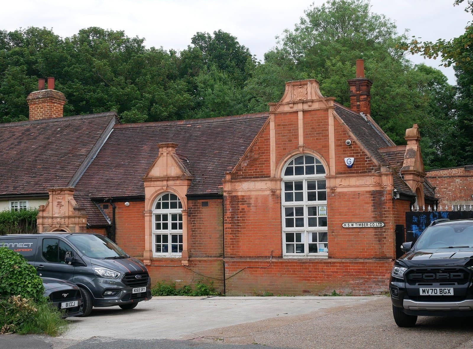 Babington House School — boarding school campus