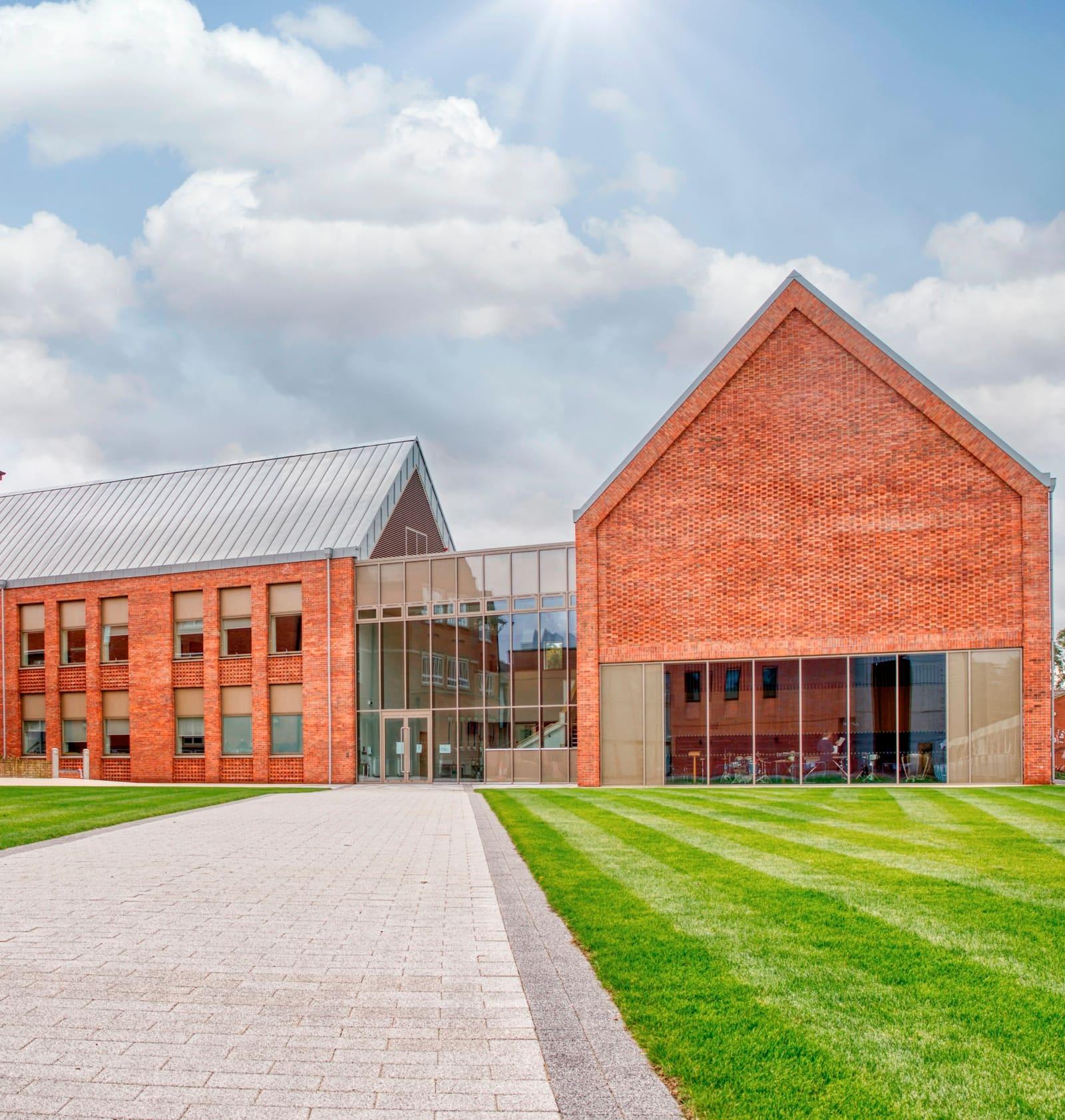 King's High School Warwick — boarding school campus
