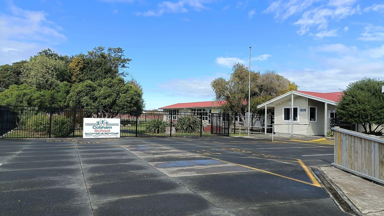 Reed's School — boarding school campus